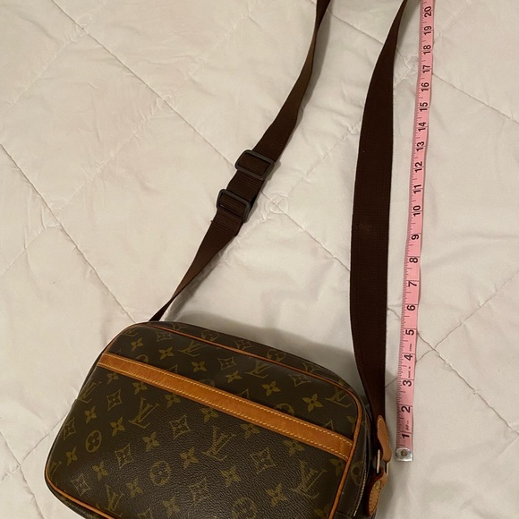 Louis Vuitton Reporter Bag - Picture 14 of 16